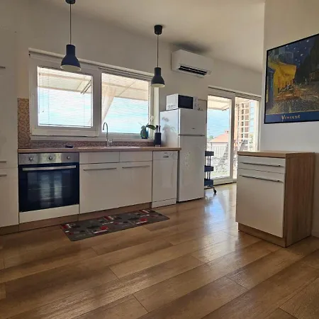 Sunset View Apartment