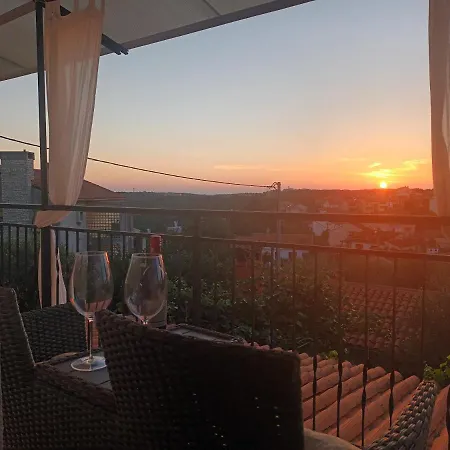 Sunset View Apartament *